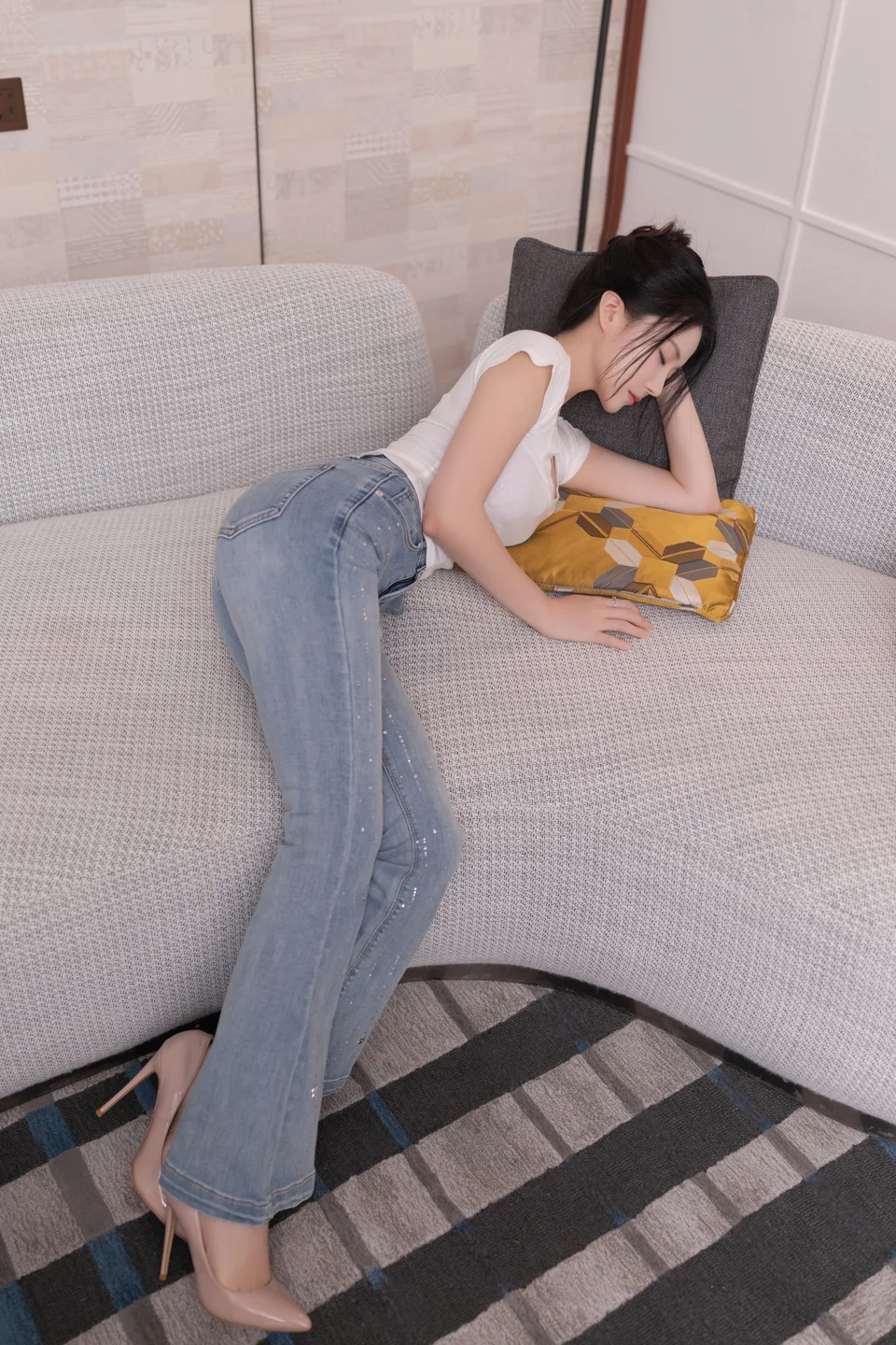 鱼子酱Fish - 借宿 [120P-923MB] tg@simisebaisi 【丝足阁】037.webp